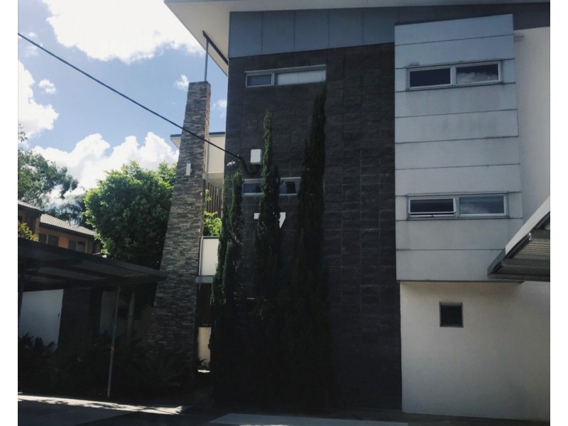 6/17 Erneton Street, Newmarket QLD 4051