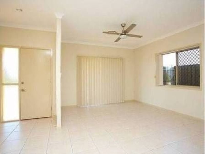 5 Kurrajong Circuit, North Lakes QLD 4509