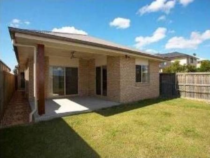 5 Kurrajong Circuit, North Lakes QLD 4509