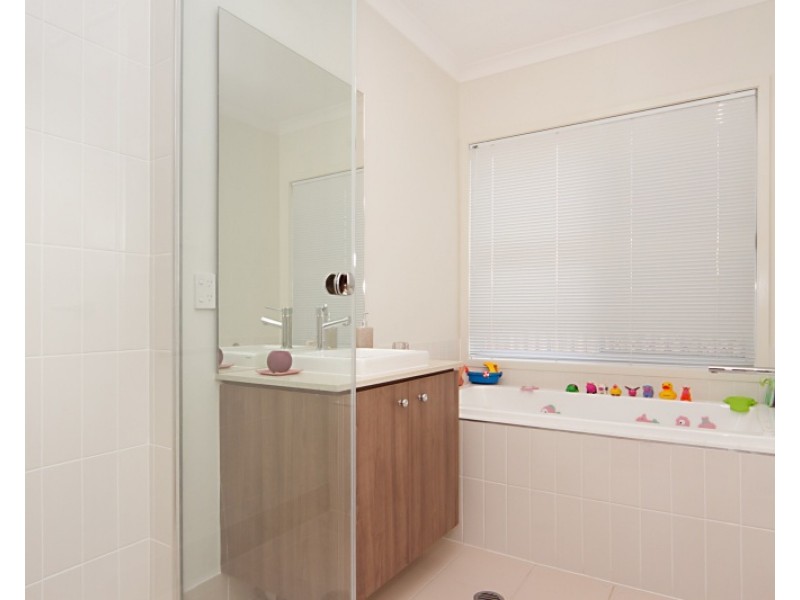 21 Moonie Crescent, North Lakes QLD 4509