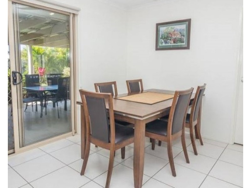 7 Burns Parade, Kallangur QLD 4503