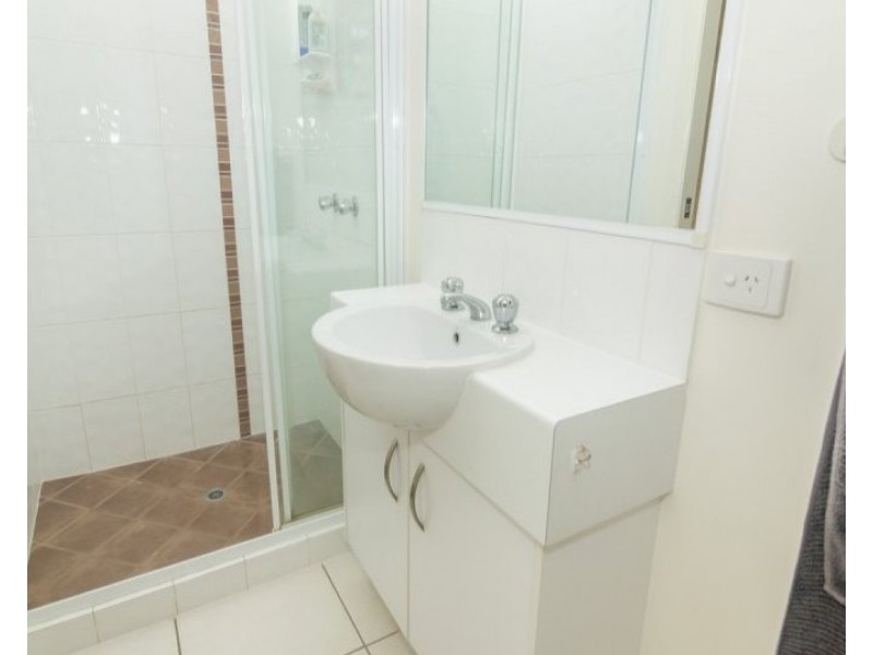 7 Burns Parade, Kallangur QLD 4503