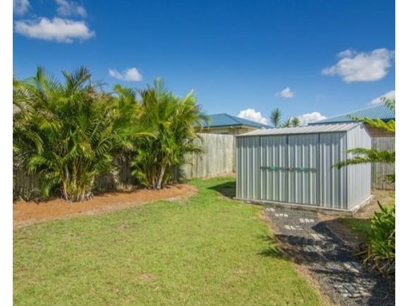 7 Burns Parade, Kallangur QLD 4503