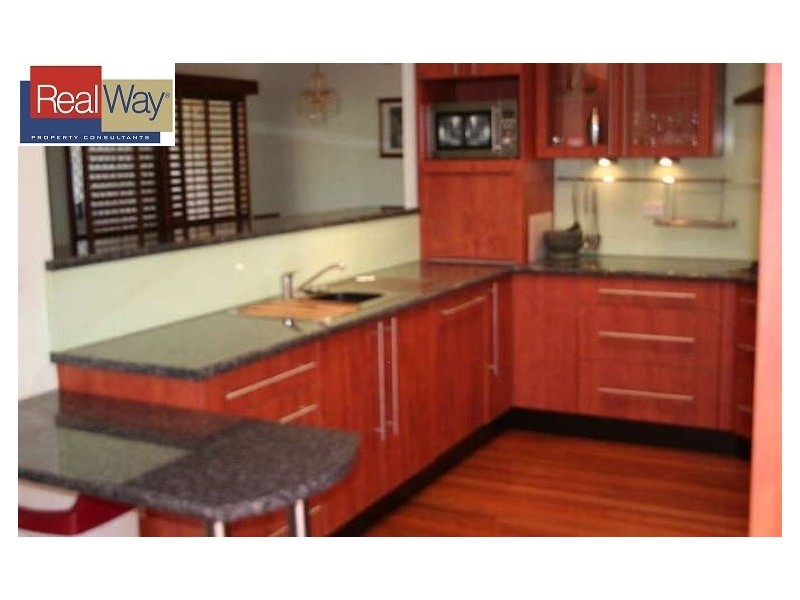 2 Redbourne Street, Chermside West QLD 4032