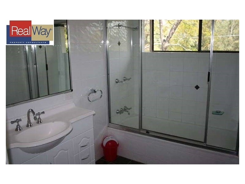 2 Redbourne Street, Chermside West QLD 4032