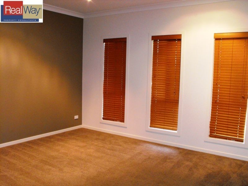 6 Dibbler Court, North Lakes QLD 4509