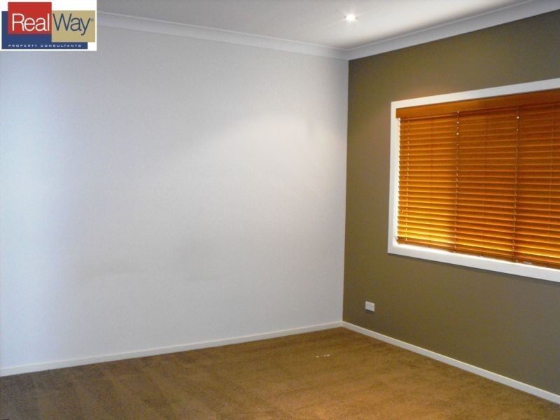 6 Dibbler Court, North Lakes QLD 4509