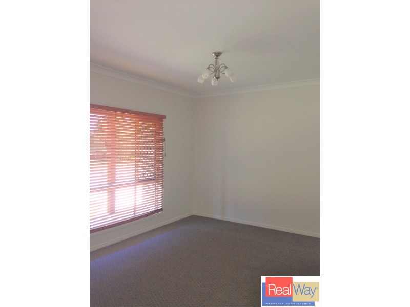 16 Parry Street, North Lakes QLD 4509