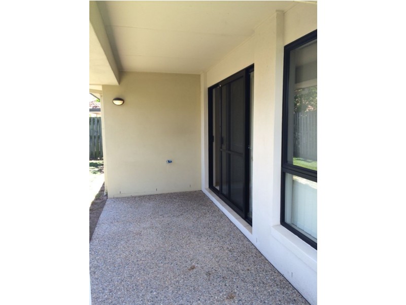 2/23 Finnegan Drive, North Lakes QLD 4509