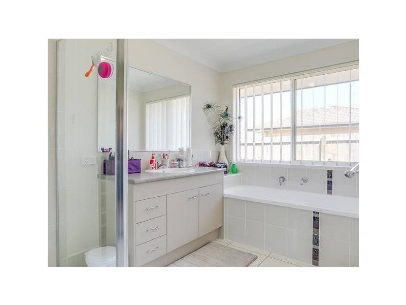 17 Highside Court, Morayfield QLD 4506