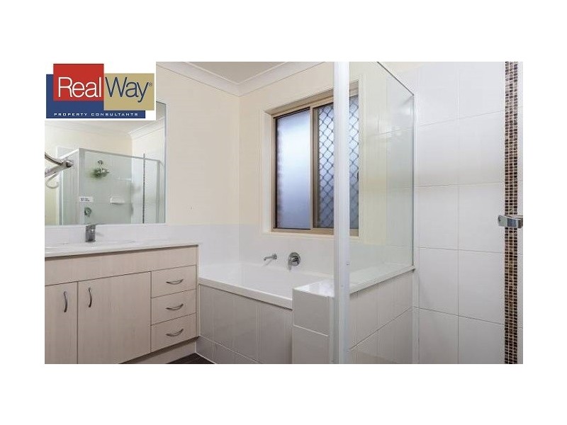 8 Crocodile Avenue, Morayfield QLD 4506