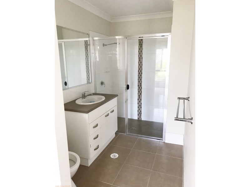 10 Yarrow Circuit, Griffin QLD 4503