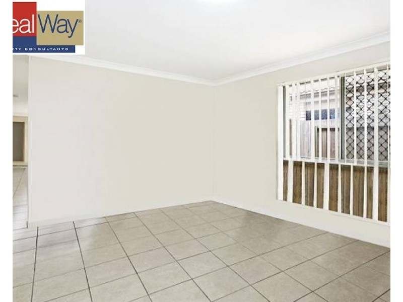 32 Jones Street, Rothwell QLD 4022