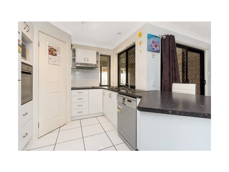 27 Riverbend Crescent, Morayfield QLD 4506
