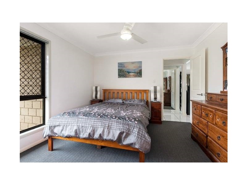27 Riverbend Crescent, Morayfield QLD 4506