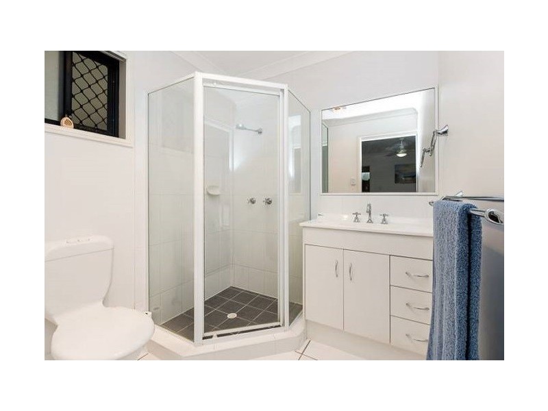 27 Riverbend Crescent, Morayfield QLD 4506