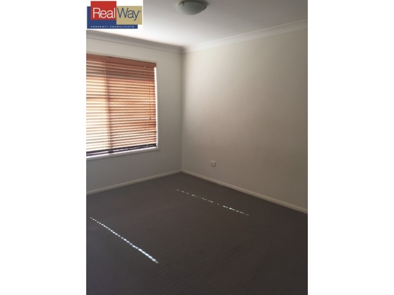 1/17 Amity Drive, Rothwell QLD 4022