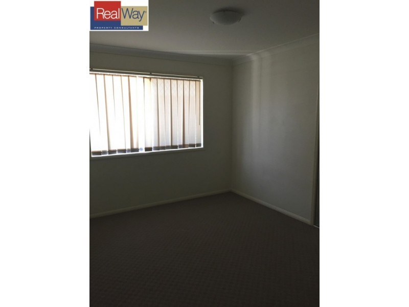 1/17 Amity Drive, Rothwell QLD 4022