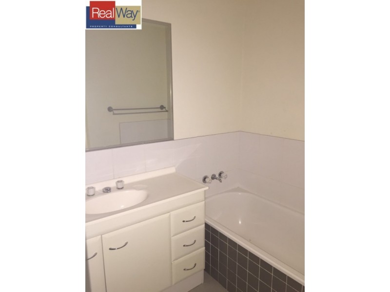 1/17 Amity Drive, Rothwell QLD 4022