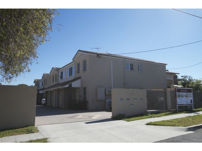 2/21 McAneny Street, Redcliffe QLD 4020