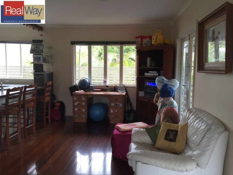 30 Gilpin Street, Shorncliffe QLD 4017