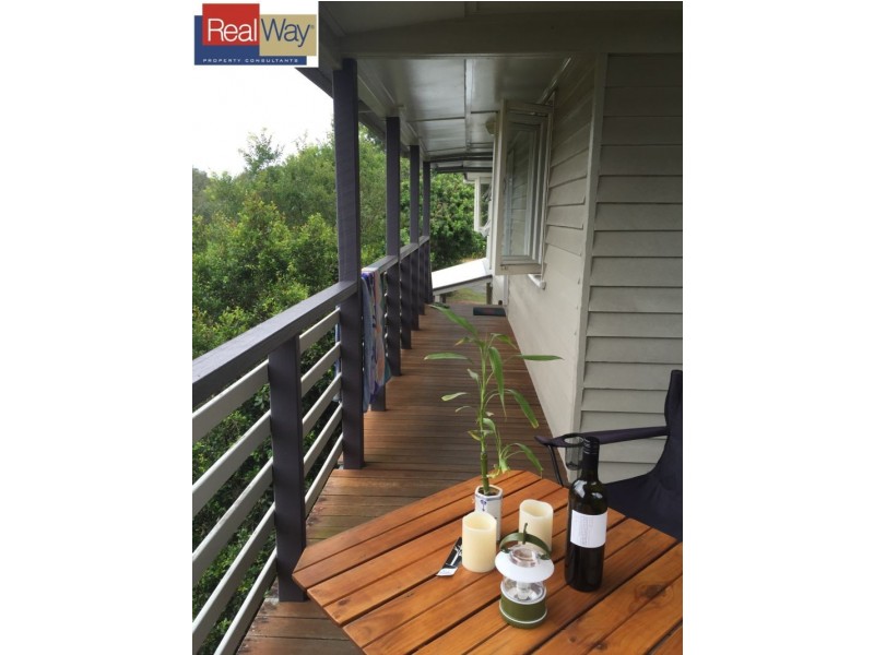 30 Gilpin Street, Shorncliffe QLD 4017