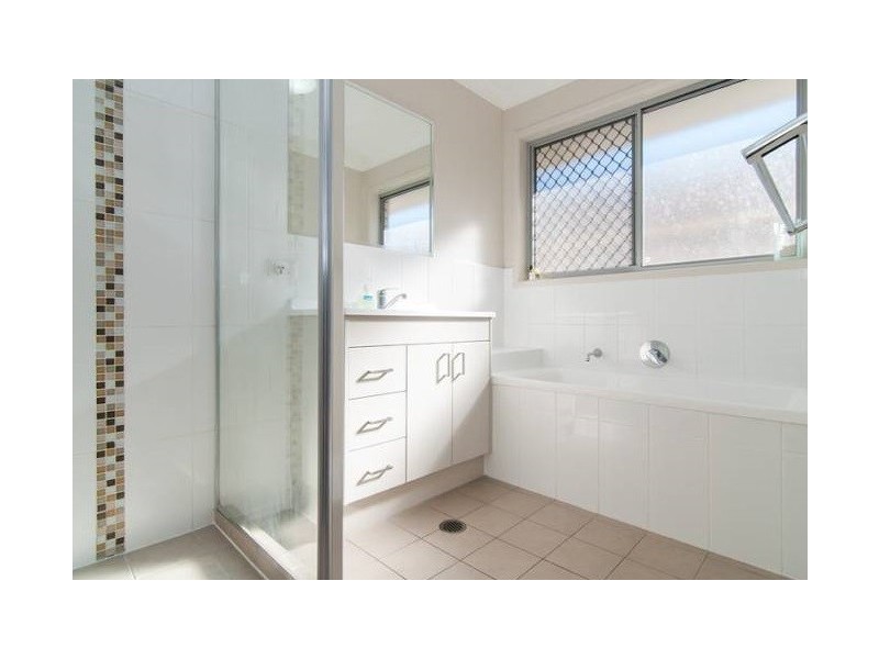 18 Jones Street, Rothwell QLD 4022