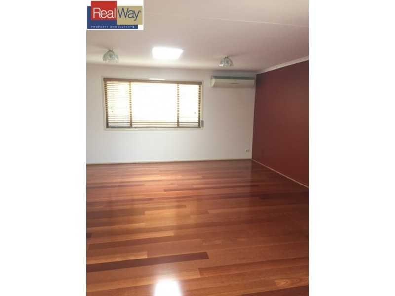 16 Roseville Street, Petrie QLD 4502