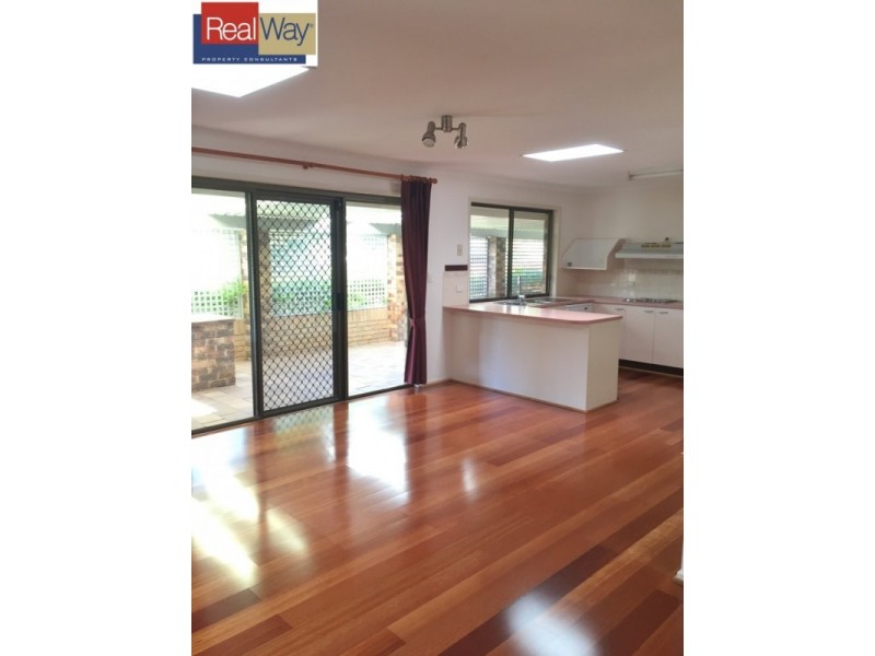 16 Roseville Street, Petrie QLD 4502