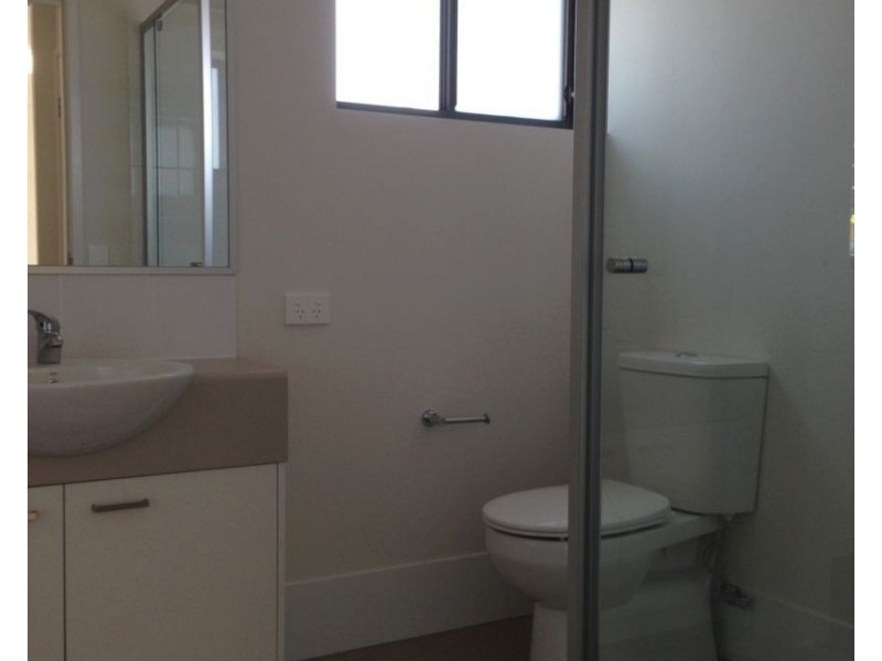 1/78 Lower King Street, Caboolture QLD 4510