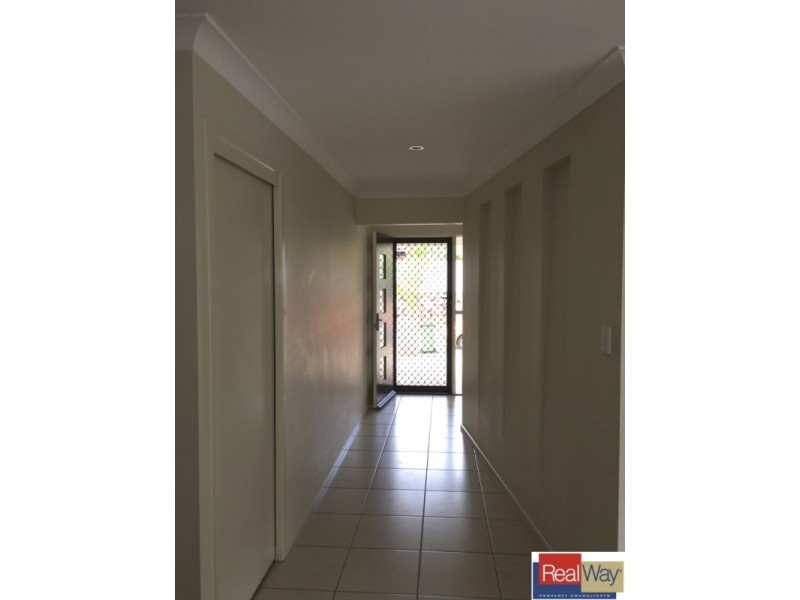 28 Nina Crescent, North Lakes QLD 4509