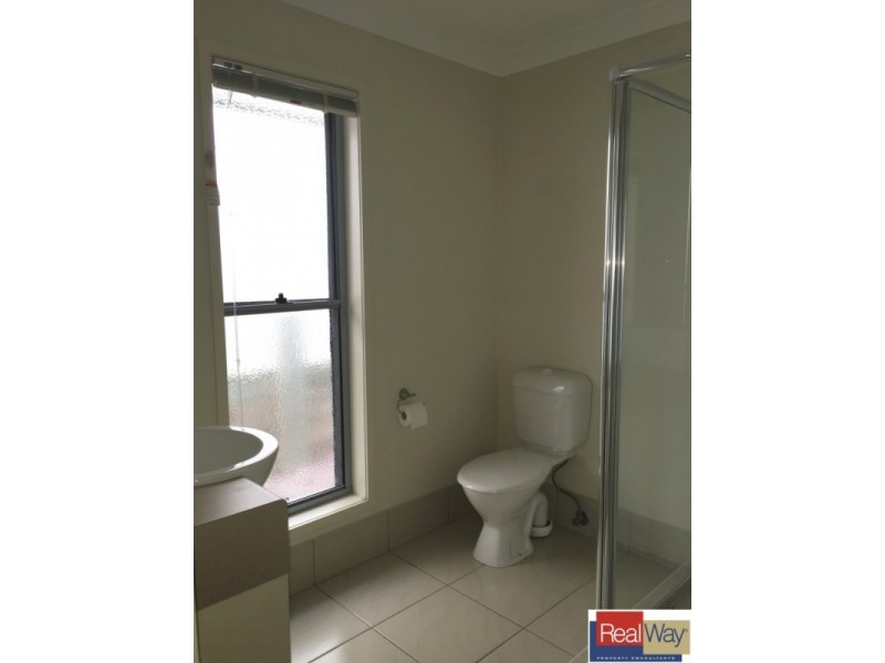 28 Nina Crescent, North Lakes QLD 4509