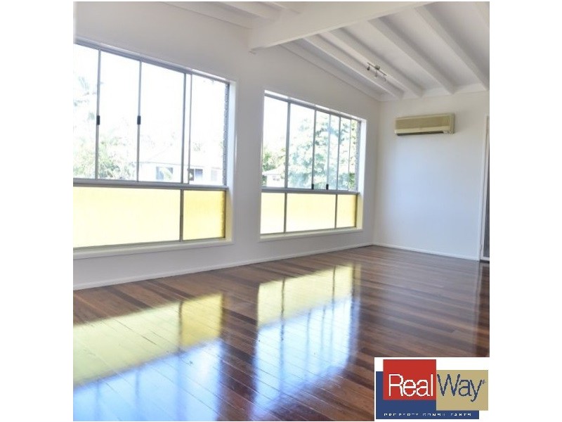 7 Clyde Street, Kallangur QLD 4503