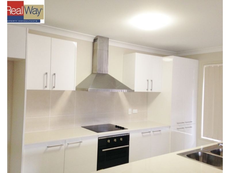 8 Champion Crescent, Griffin QLD 4503