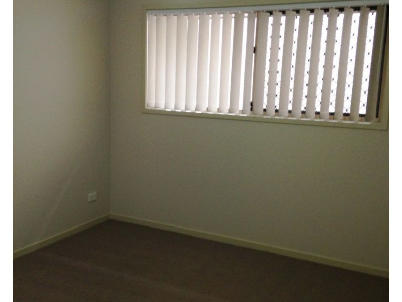 8 Champion Crescent, Griffin QLD 4503