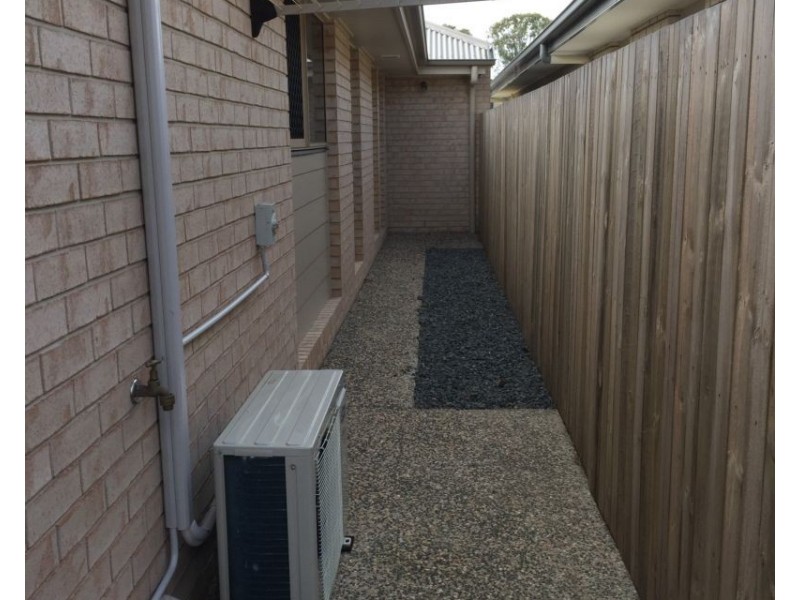 8 Champion Crescent, Griffin QLD 4503