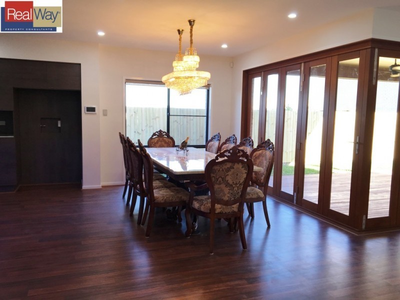 79 Cowen Terrace, North Lakes QLD 4509