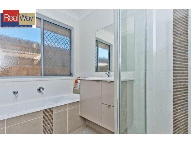 31 Feather Court, Morayfield QLD 4506