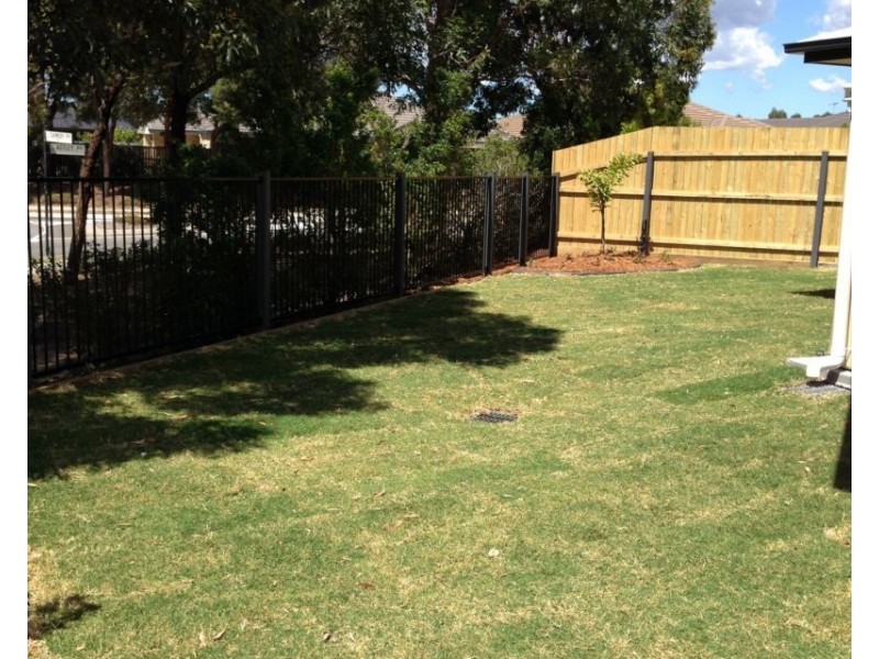 1/10 Astley Parade, North Lakes QLD 4509