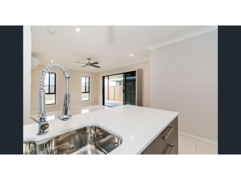 135 Baptisia Circuit, Caboolture QLD 4510