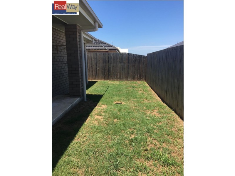 44 Manhattan Crescent, North Lakes QLD 4509