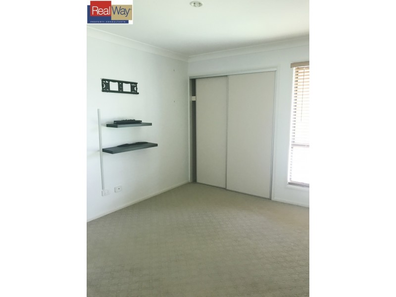 1096 Oakey Flat Road, Narangba QLD 4504