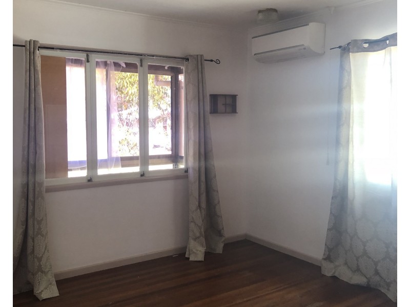 135 Spitfire Avenue, Strathpine QLD 4500