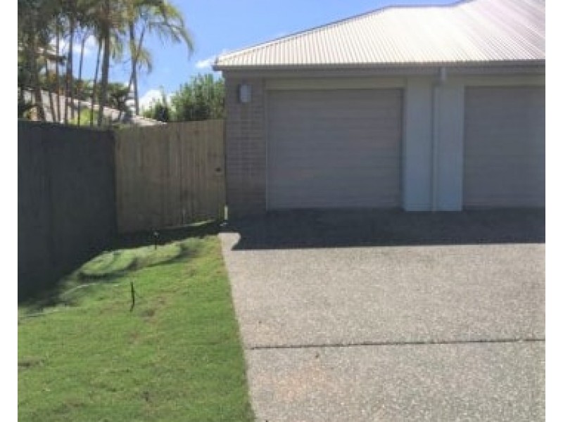 2/9 Isis Road, Lawnton QLD 4501