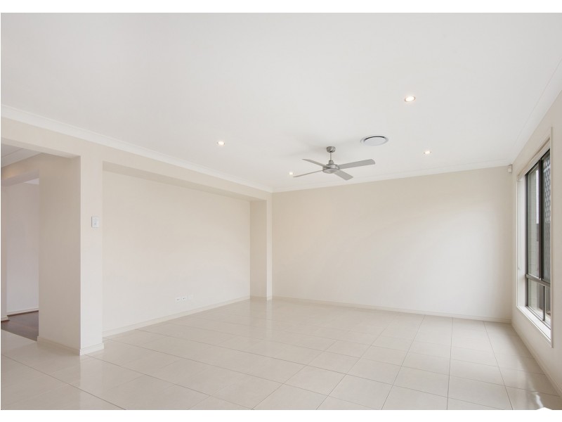 8 Harrison Street, North Lakes QLD 4509
