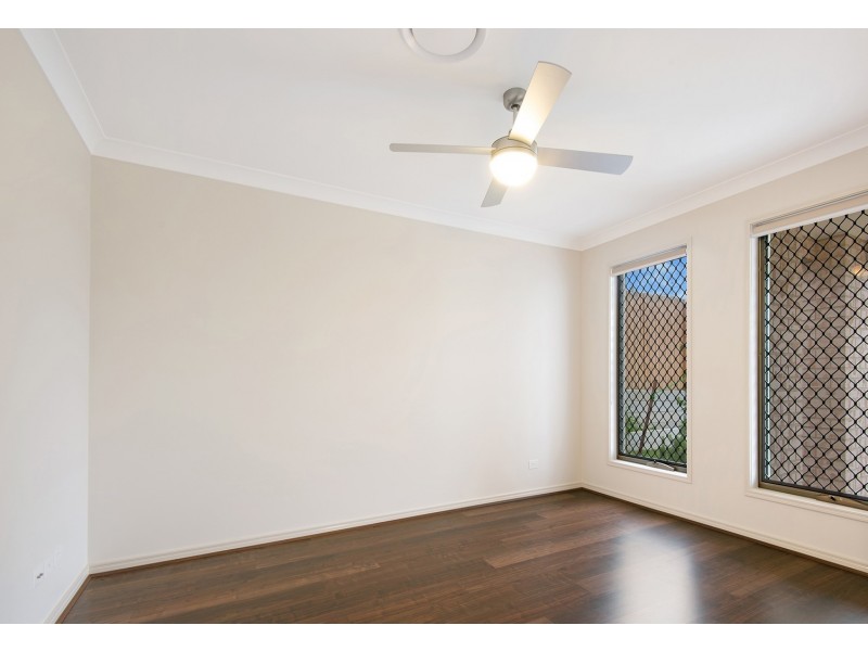 8 Harrison Street, North Lakes QLD 4509