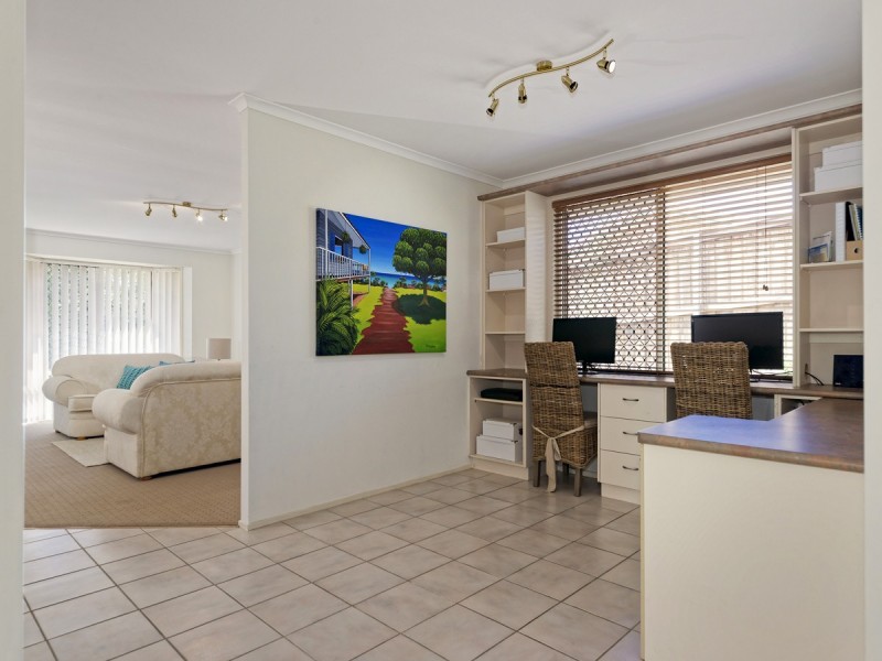 5 Chesterfield Drive, Murrumba Downs QLD 4503