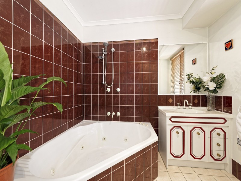 5 Chesterfield Drive, Murrumba Downs QLD 4503