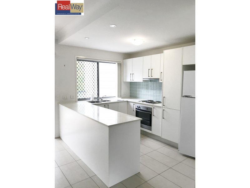 24/9 Houghton Street, Petrie QLD 4502