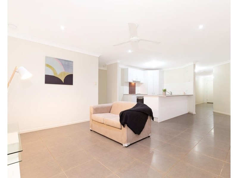 10 Valleyview Street, Narangba QLD 4504